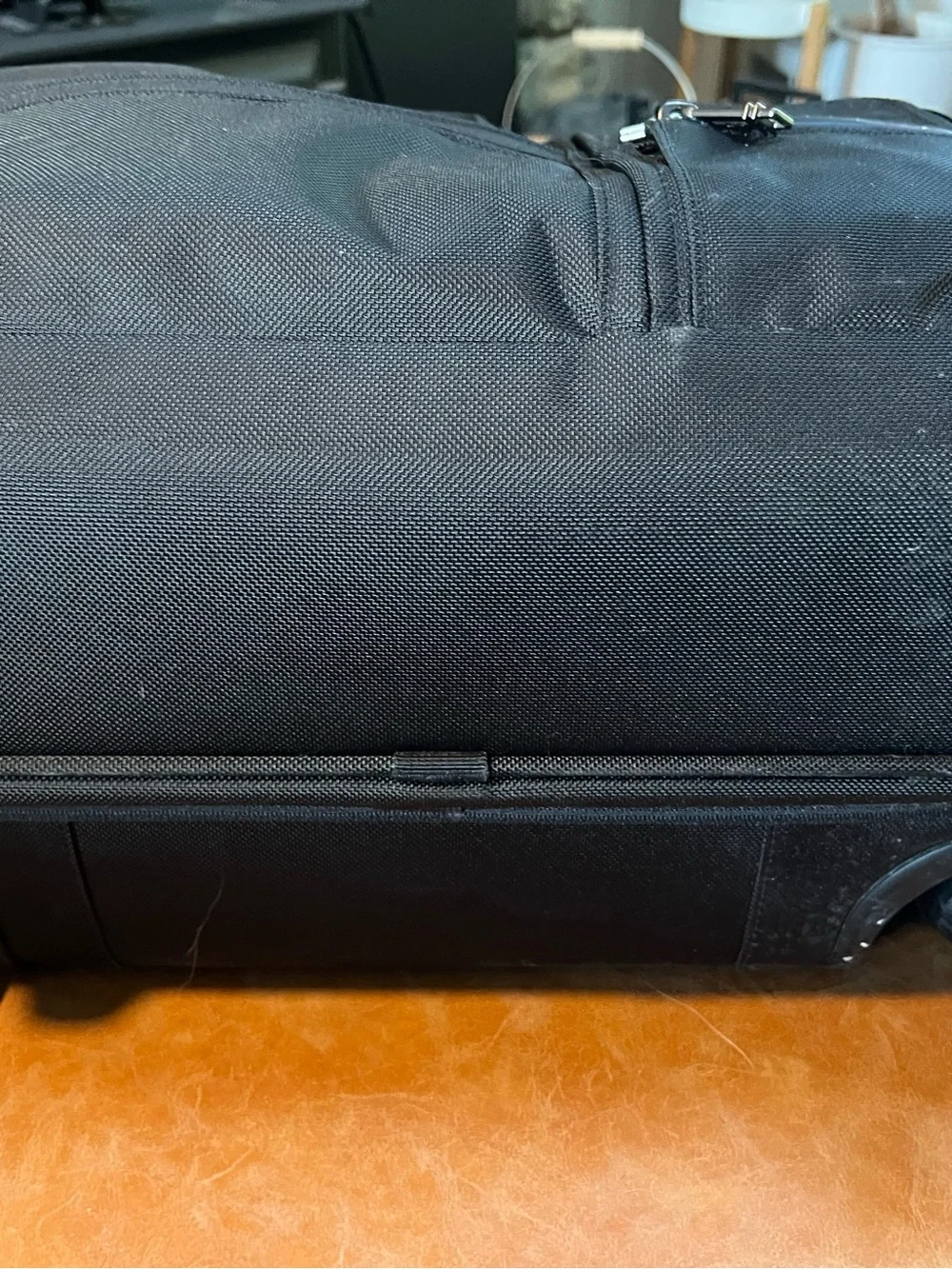 Tumi Black Travel Spinner Briefcase/Small Carry-on Suitcase with Front Pockets